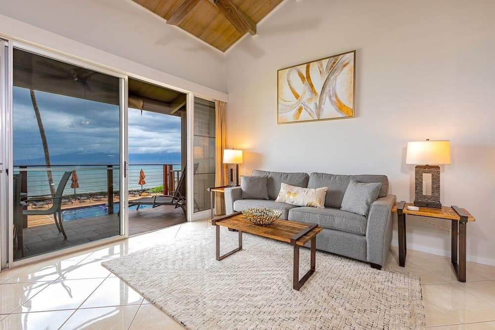 Hale Kai by Coldwell Banker Island Vacations