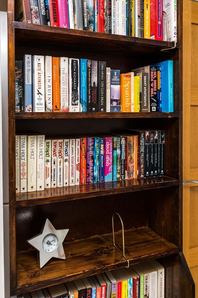 Luxury Islington Apartment with Balcony 