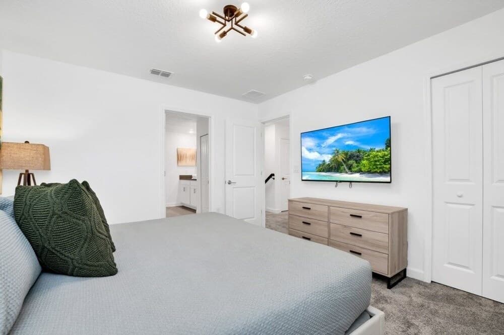 9 bed Storey Lake With Themed Bedrooms 9 Home