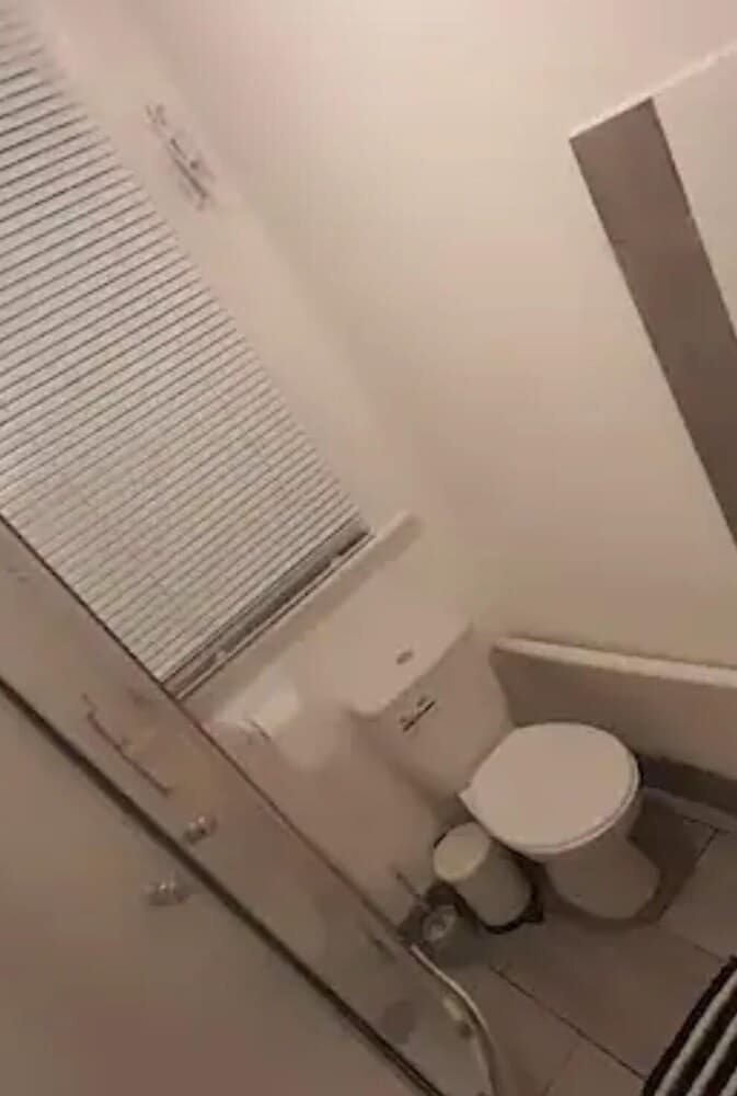 3-bed House in London Self-contained