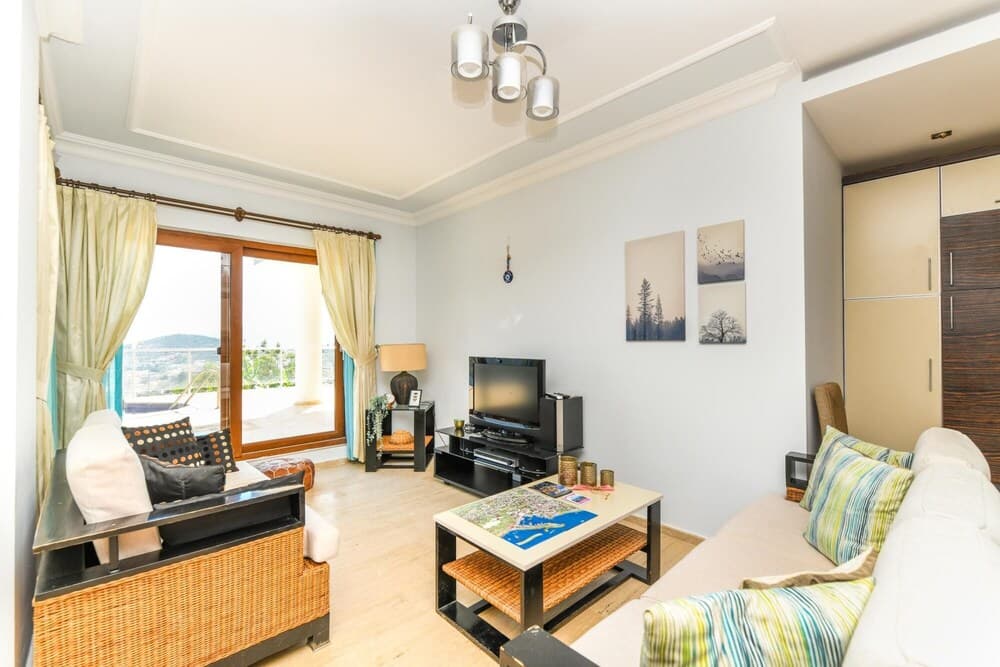 Gorgeous Sea View Flat With Pool in Antalya Kalkan