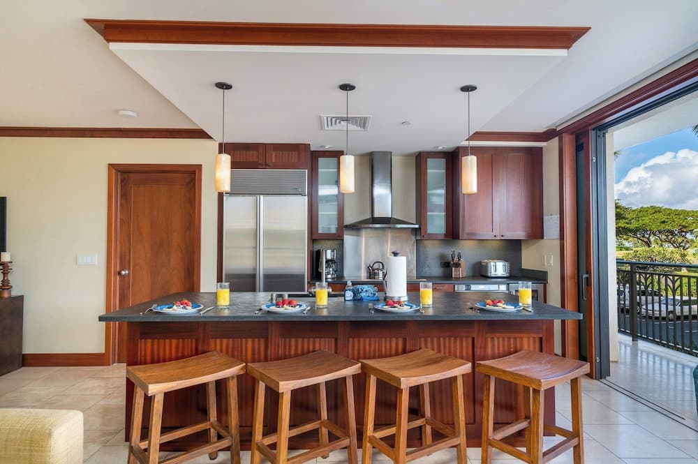 Hale Kahakai Ko Olina Beach Villa w/ Pool!