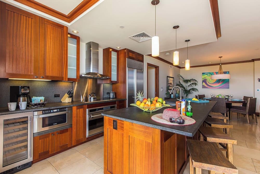 Hale Leilani Ko Olina Beachfront w/ Views!