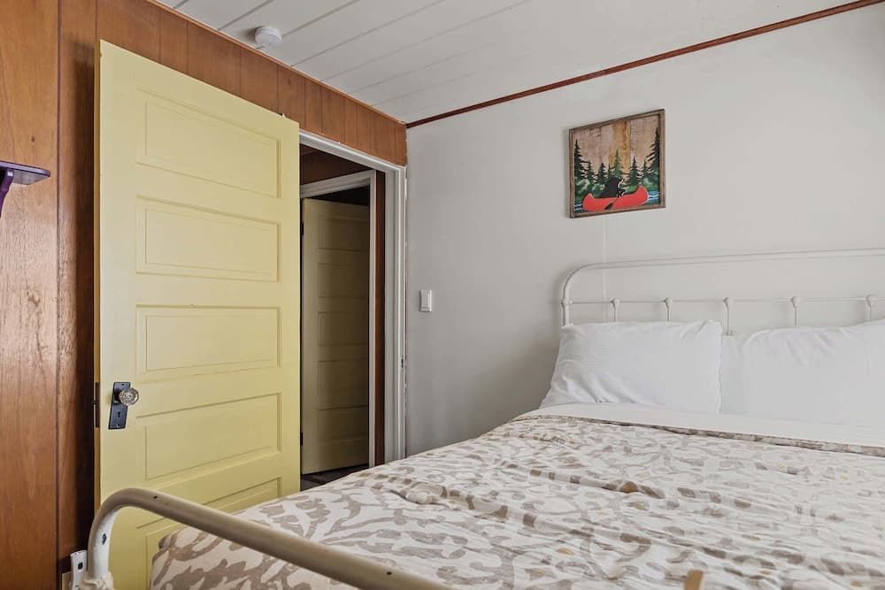 Happy Bear Cabin Hike, Bike & More!