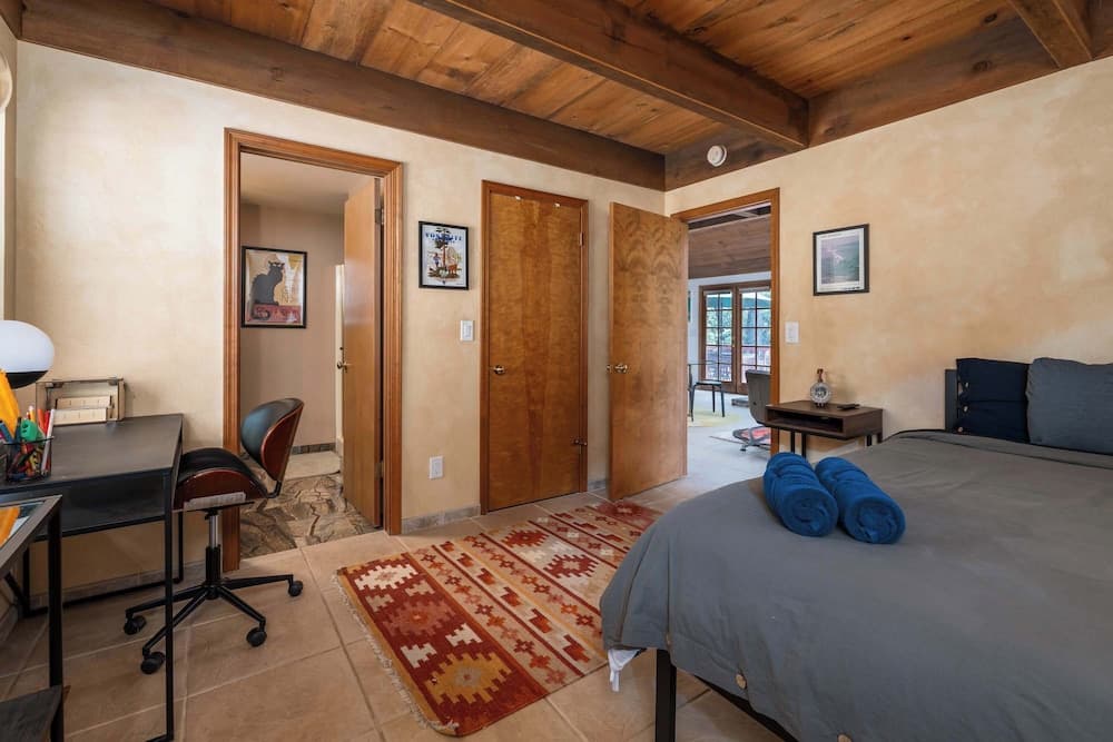 Happy Days Retreat With Private Pool!