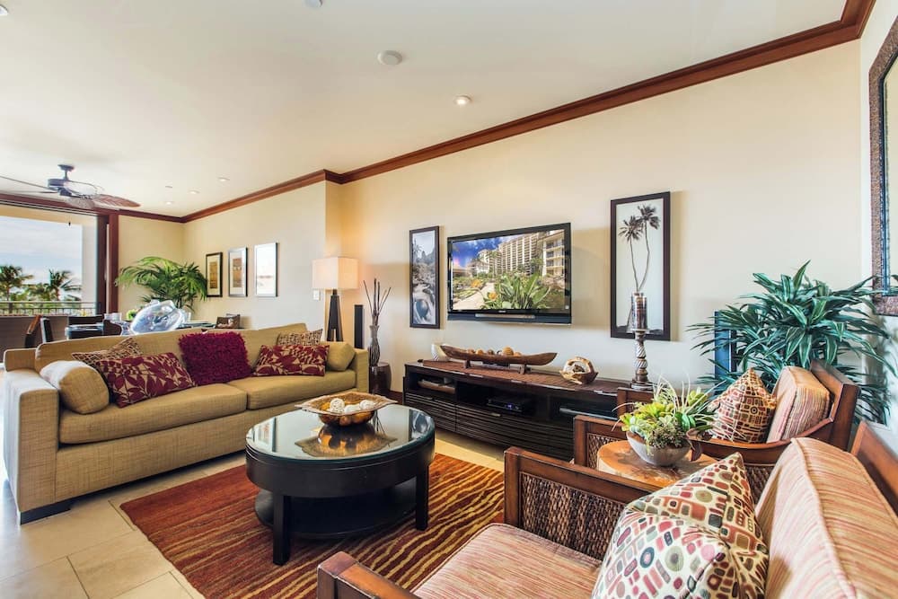 Hale Hauoli Ko Olina Villa w/ Beach & Pool!