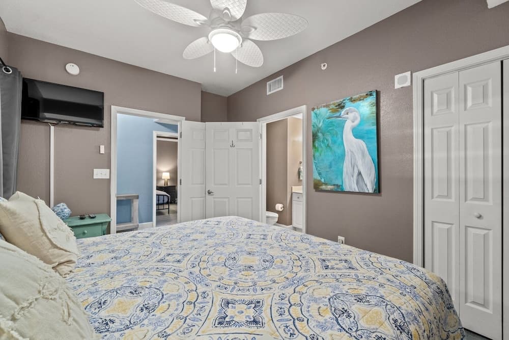 Tidewater 2011- 2 Bedroom 3 Bath- Beach Front Gulf View 2 Condo