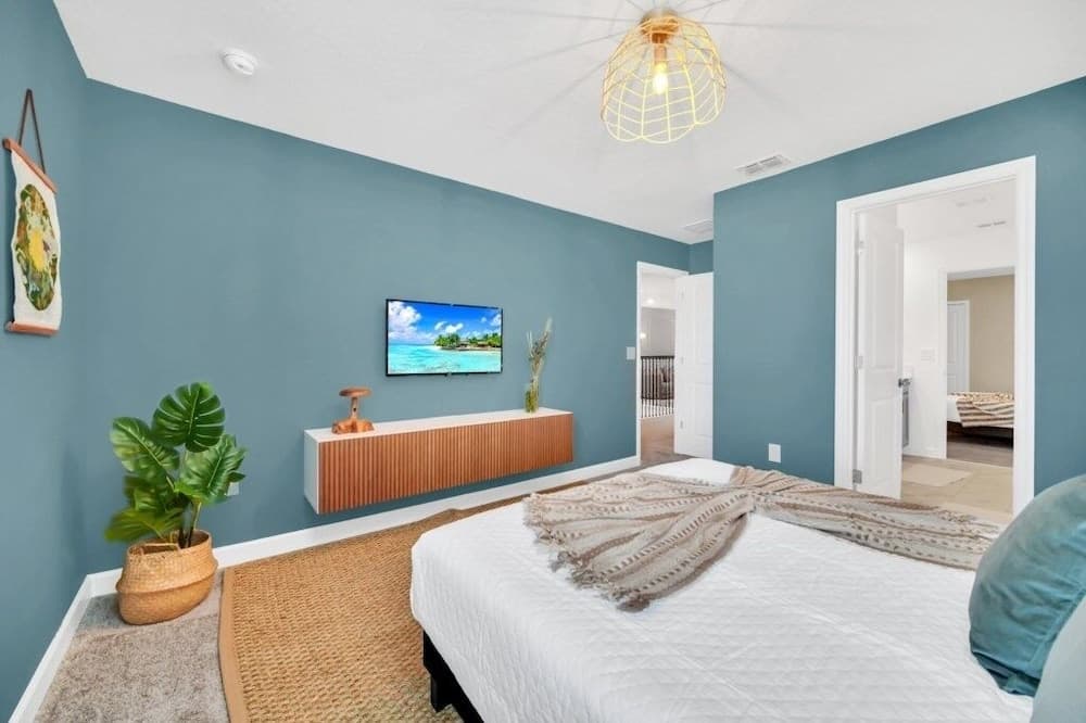 9 Bed Home With Theme Bedrooms Game Room,Pool Spa 9 Villa by RedAwning