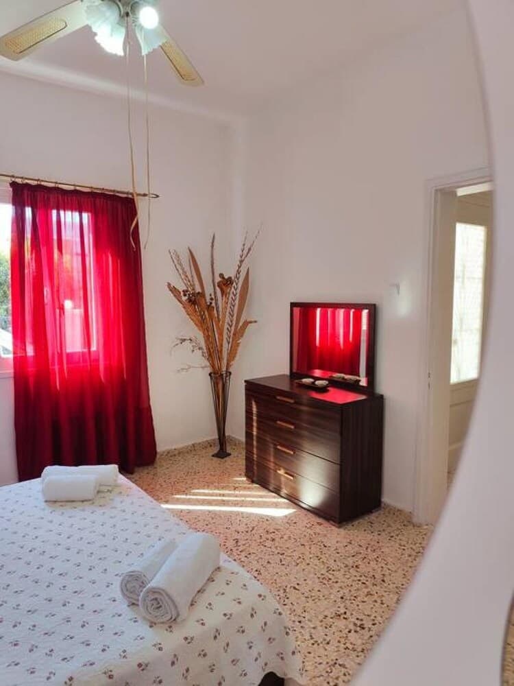 Nefeli s House in Paradisi