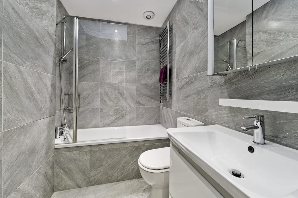 Elegant Stylish 2 Bedroom Basement Flat Notting Hill