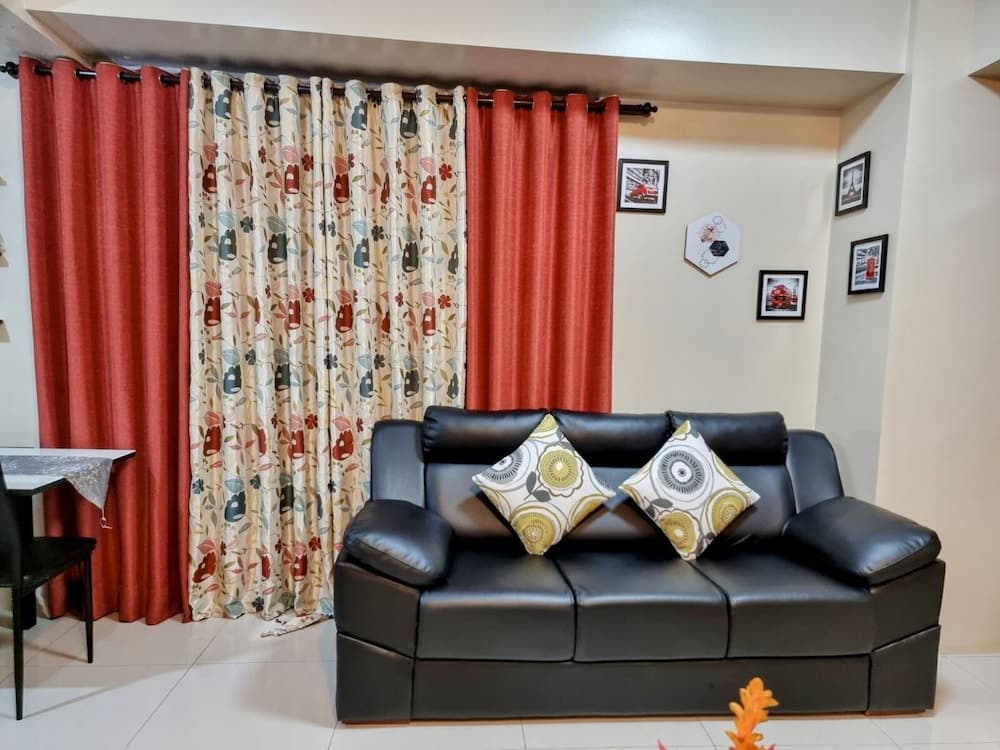 One Palm Tree Villas - Unit 3i and 3j