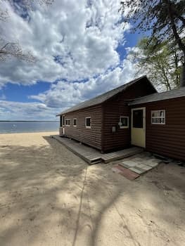 Limberlost Limit 6 2 Bedroom Cottage by Redawning