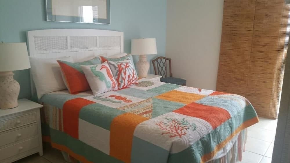 Bay Tree C15/16 3 Bedroom Condo by Redawning