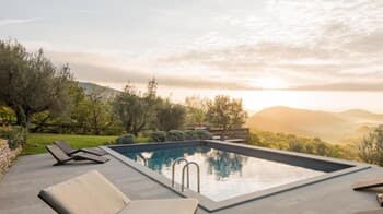 Luxury Villa Inside a big Estate Airco Heated Pool-villa Savino