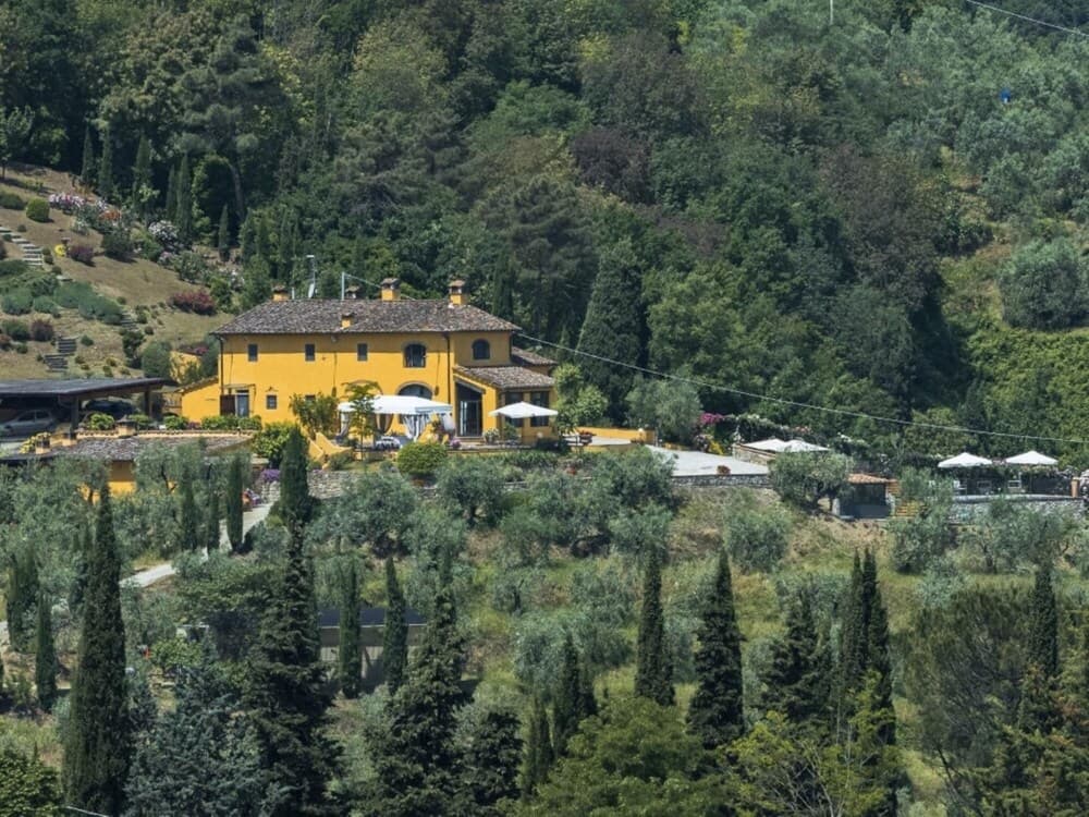 Magnificent Villa in the Countryside Near Pistoia Pool Airco Bbq-villa Lucente