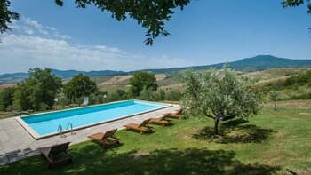 Il Cerro Independent Residence Sleeping 12 in Radicofani-il Cerro