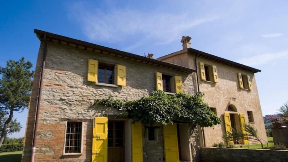 Ovello Farmhouse in a Splendid Position-ovello