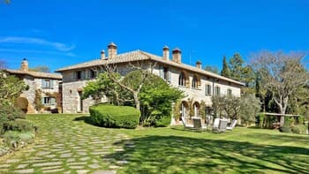 Independent Villa With 12 Beds-villa Aiola