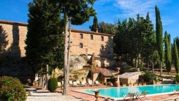 Imposing Villa With 5 Apartments Ideal for Groups Pool -aia Vecchia