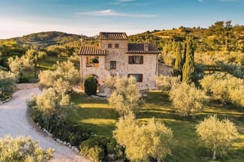 Villa for 10 Guests Private Pool Access to the Wellness Center of the Estate-rose