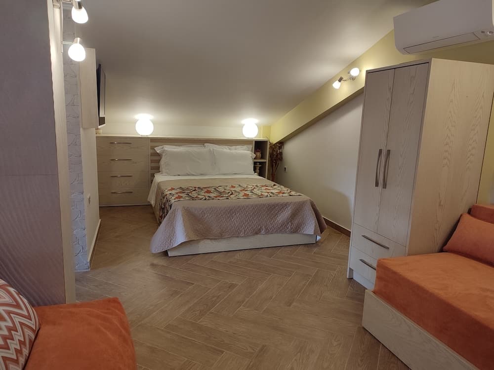 Naiara Villa with private pool