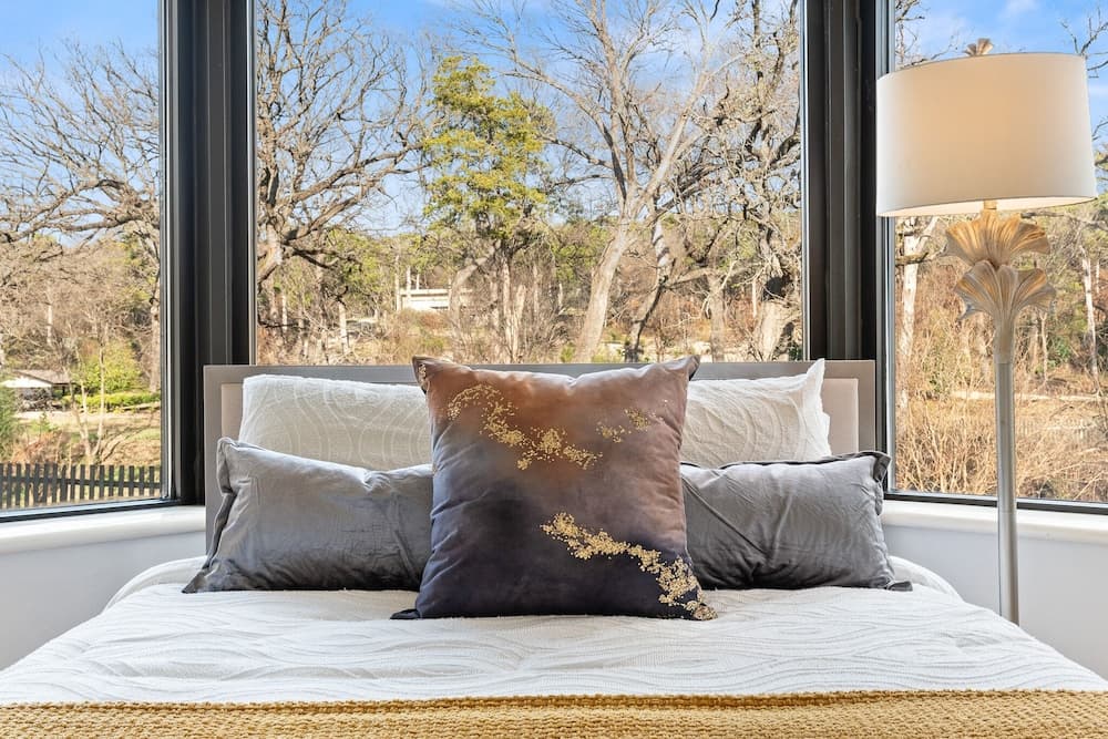 Uncommon Grounds Estate