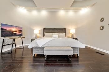 Uncommon Grounds Estate