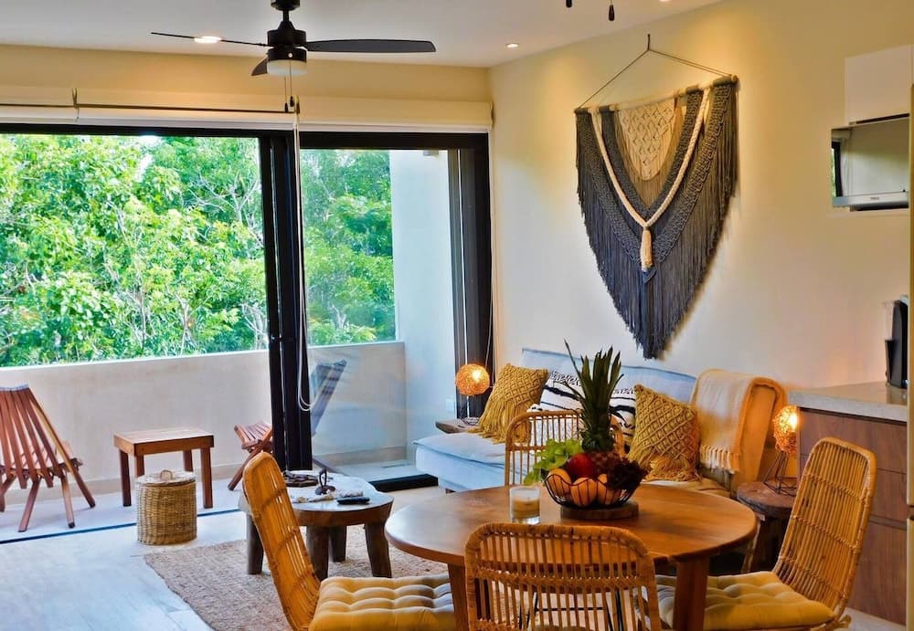 Condo With Amazing Jungle View With Top Amenities