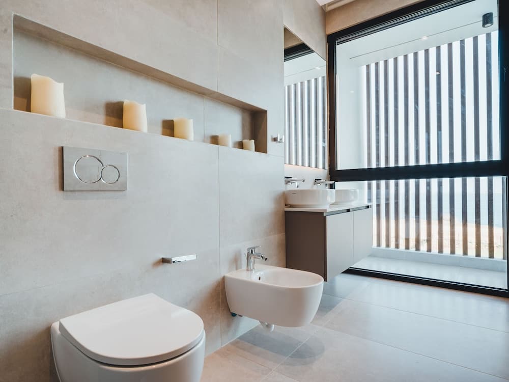 Sanders Konnos Bay Ira - Remarkable 5-bedroom Villa On the Beach Front