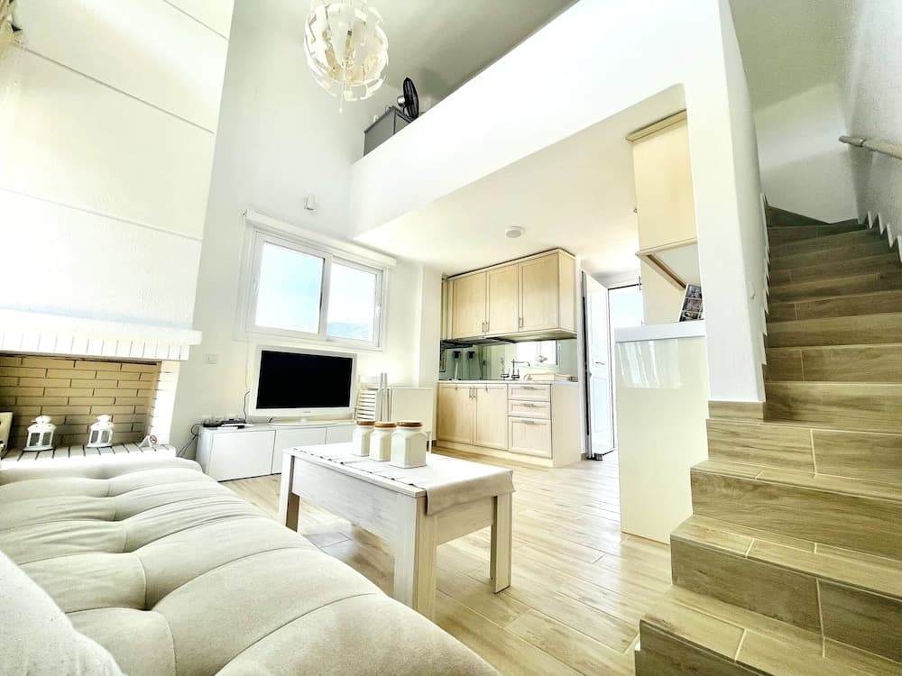 SyllasGrandResort Executive View Villa 1