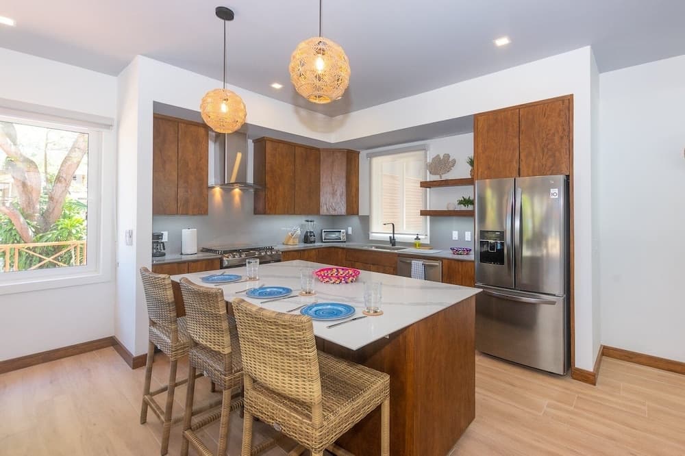 Casa Coral 2 Bedroom Home by RedAwning