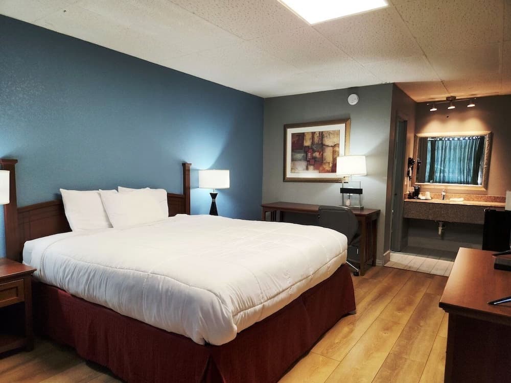 Executive Inn By OYO Queenville Mena