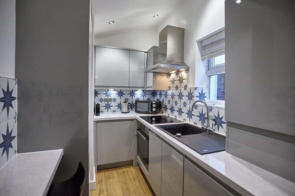 Host Stay Clinker Cottage