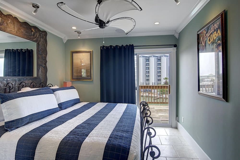 Bay Tree C9/10 2 Bedroom Condo by Redawning