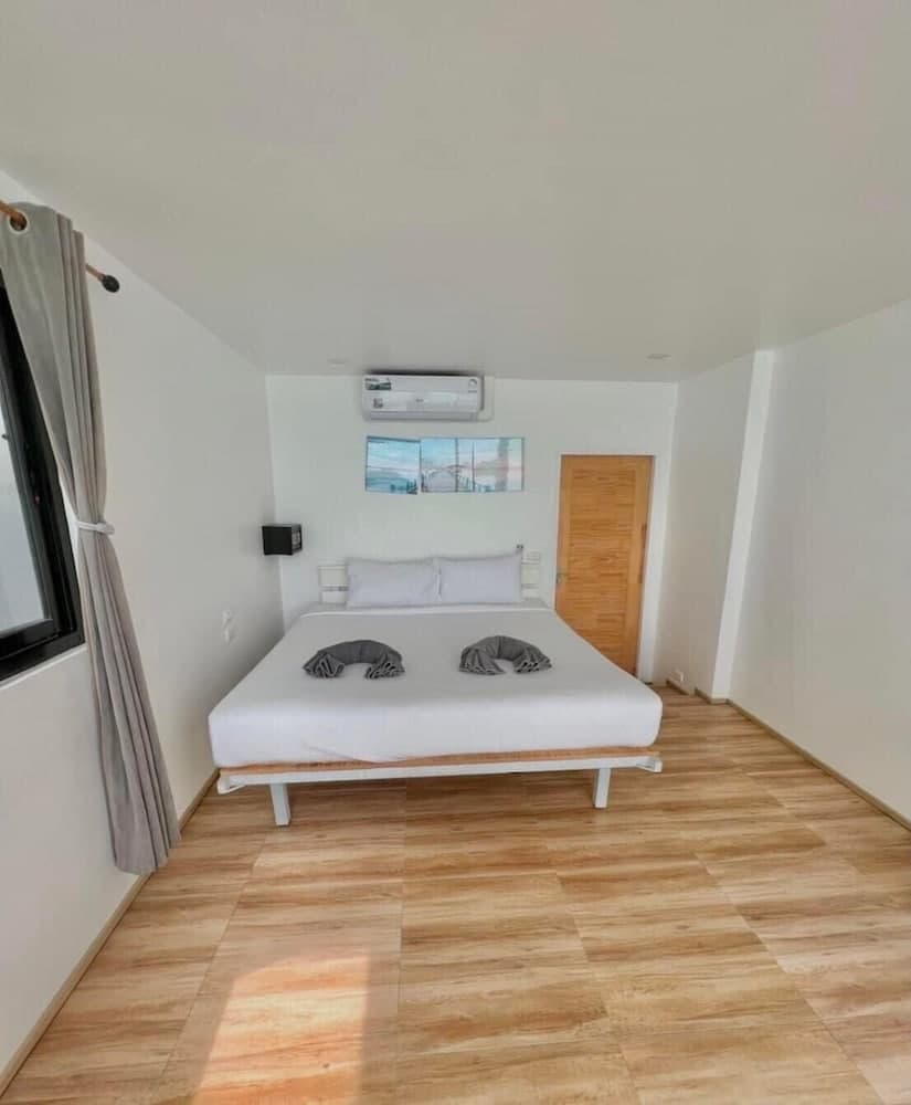 Patong Sunset Villa Phuket