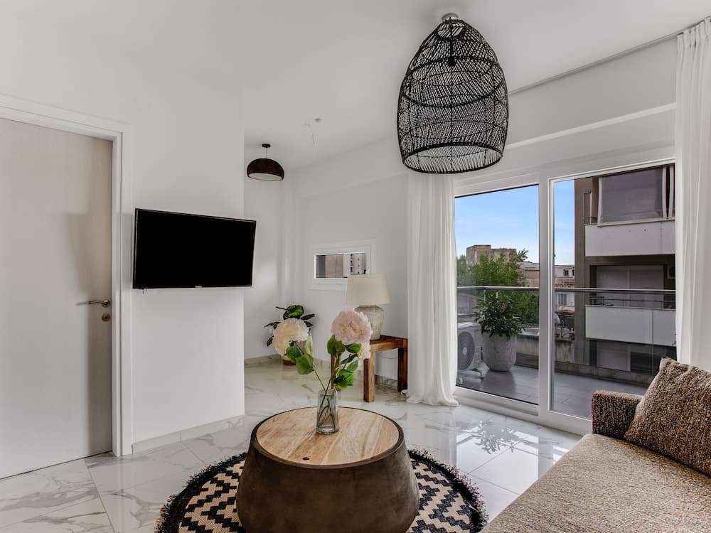 Sanders Old Port - Cute 1-bdr. Apt. w/ Balcony