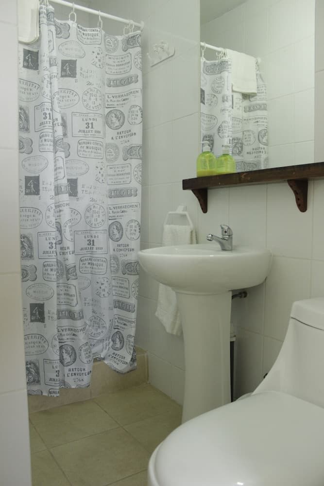 1 Valparaluz Bb 4 People, Private Bathroom