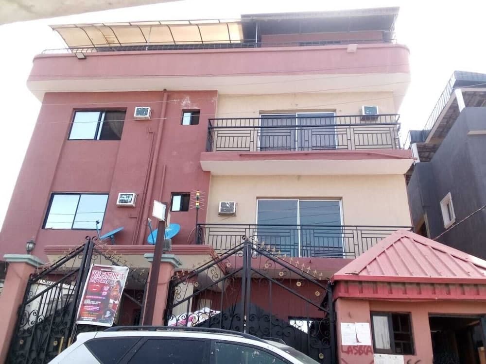 Penthouse Hotel Ajegunle Apapa