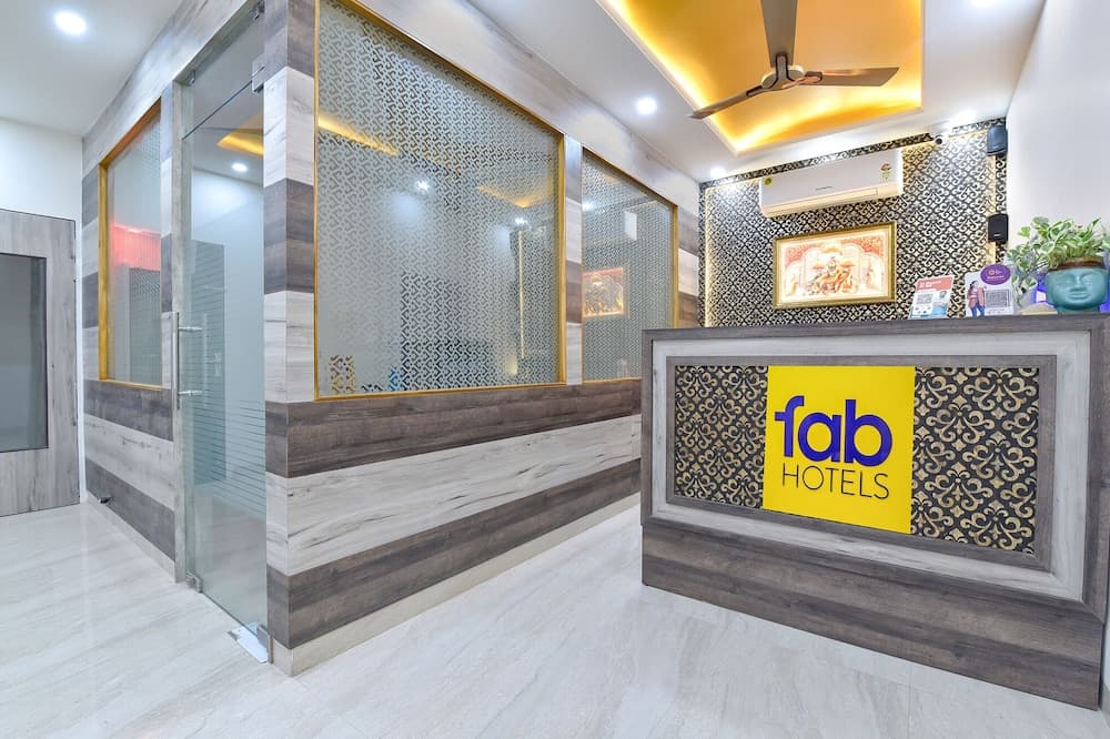 Fabhotel Lakhdatar