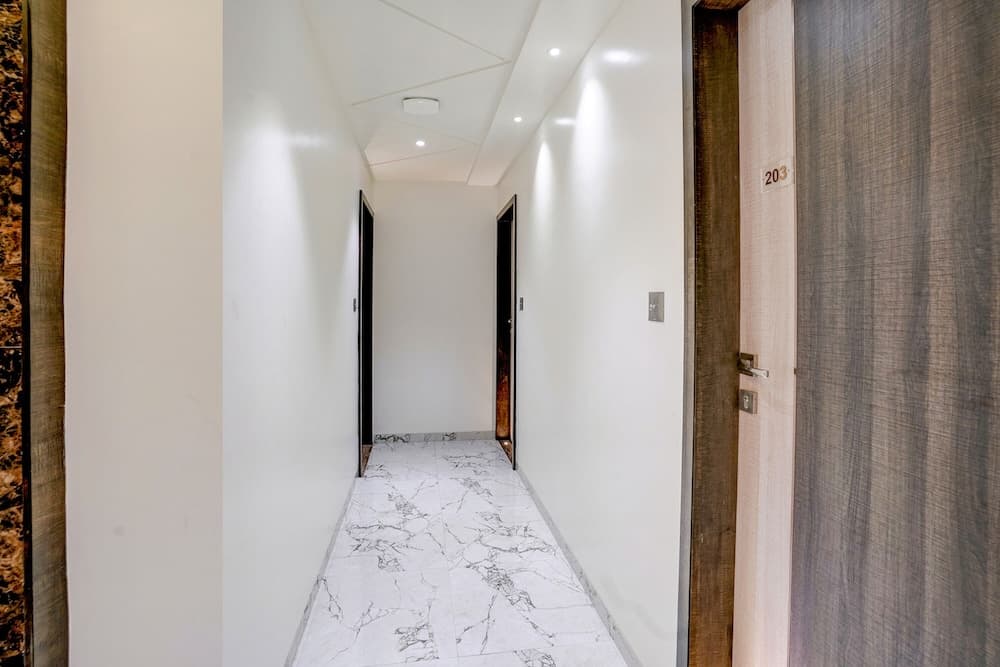 Fabhotel Poona Royal