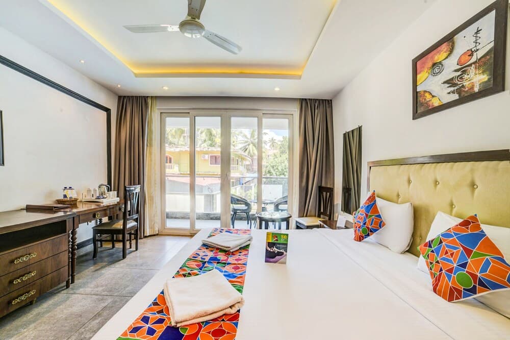 Fabhotel Prime The King'S Court