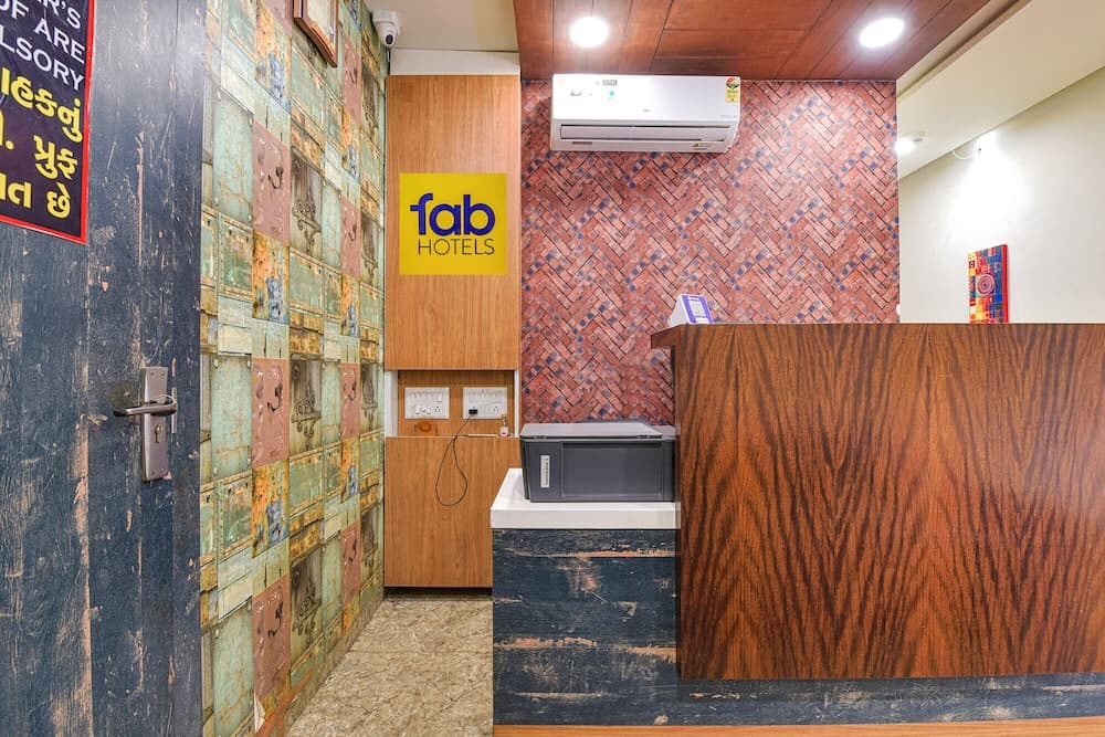 Fabexpress Pearl Villa