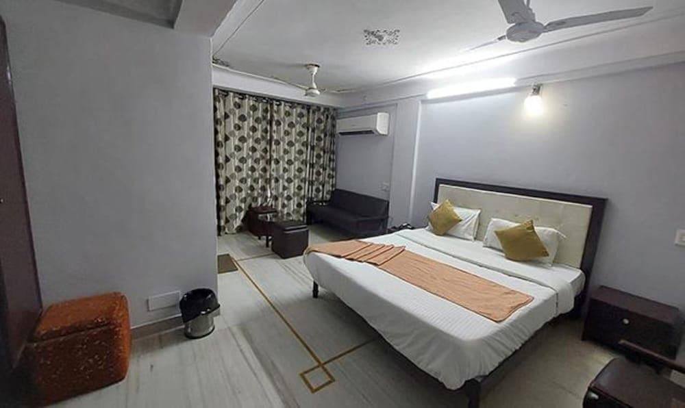 Fabhotel Prime Green View