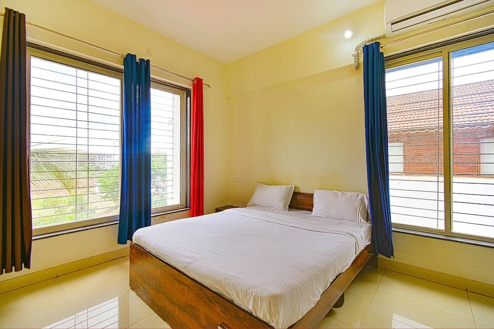 FabHotel Golden Leaf