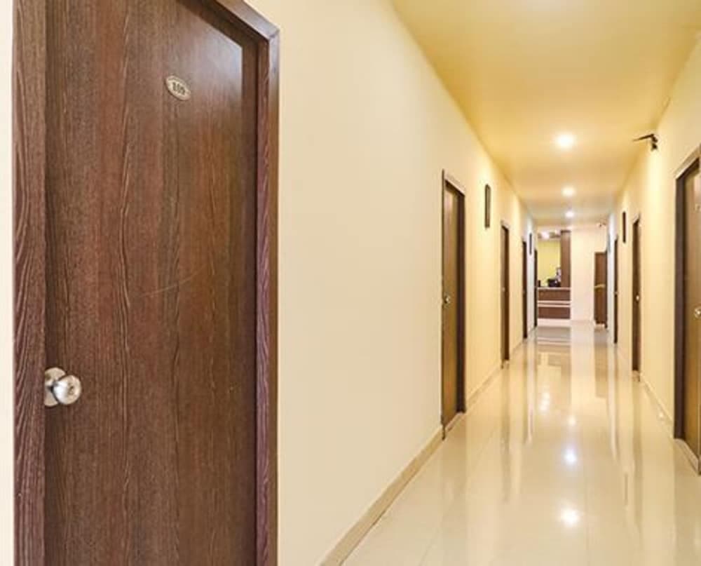 Fabexpress Airport Stay Inn