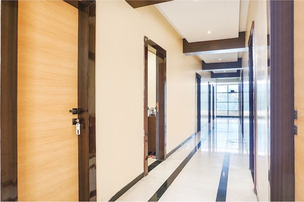 Fabhotel Krishna Regency