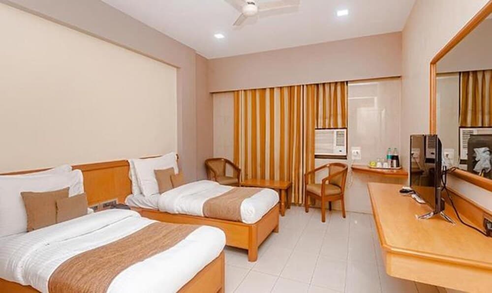 Fabhotel Ashok Tuliip