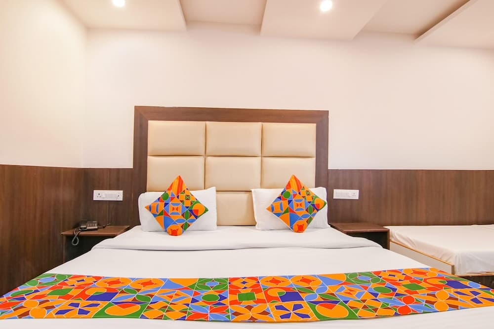 Fabhotel Rosewood Inn I