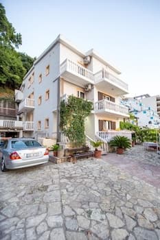 ACIKA apartments Rafailovici