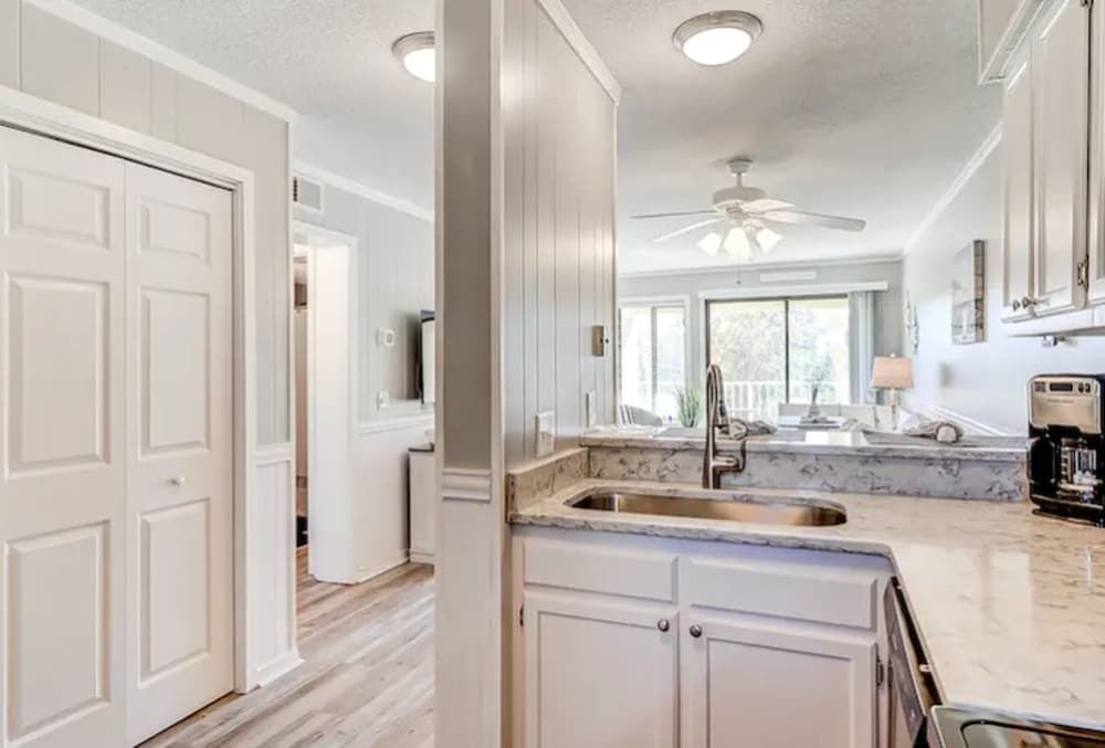 Hilton Head Resort by TO